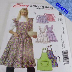 McCalls M4958 EASY Sewing Pattern 3 styles aprons Kitchen or crafts UNCUT